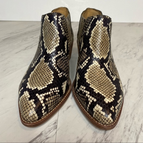 New! Madewell Sonia Low Chelsea Snake Embossed Leather Bootie 6 - Picture 10 of 12